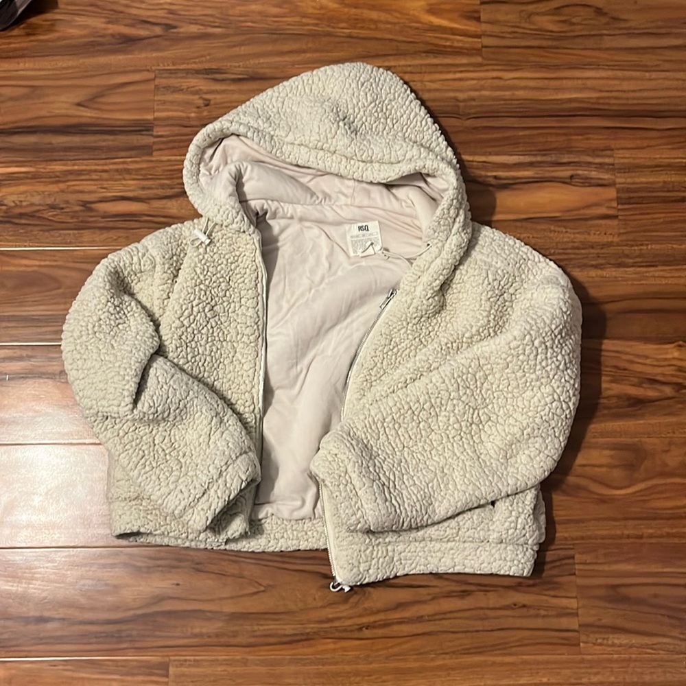 Tilly’s cropped teddy bear hoodie